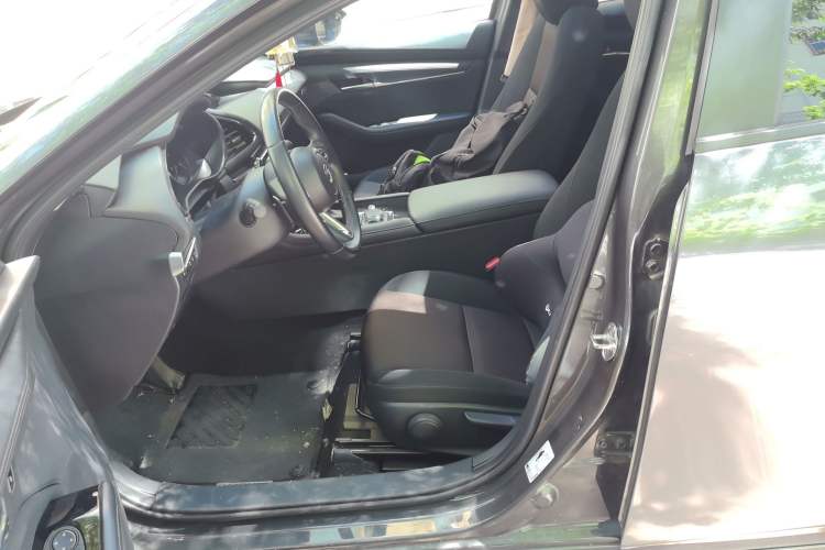Used Mazda 3 Axela 2023 2.0L Automatic ZhiXuan Edition Left Front Seat