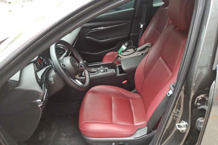 Used Mazda 3 Axela 2023 2.0L Automatic ZhiZhen Edition Left Front Seat
