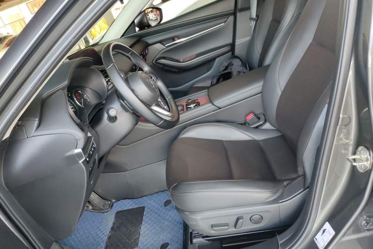 Used Mazda 3 Axela 2023 2.0L Automatic ZhiZhen Edition Left Front Seat
