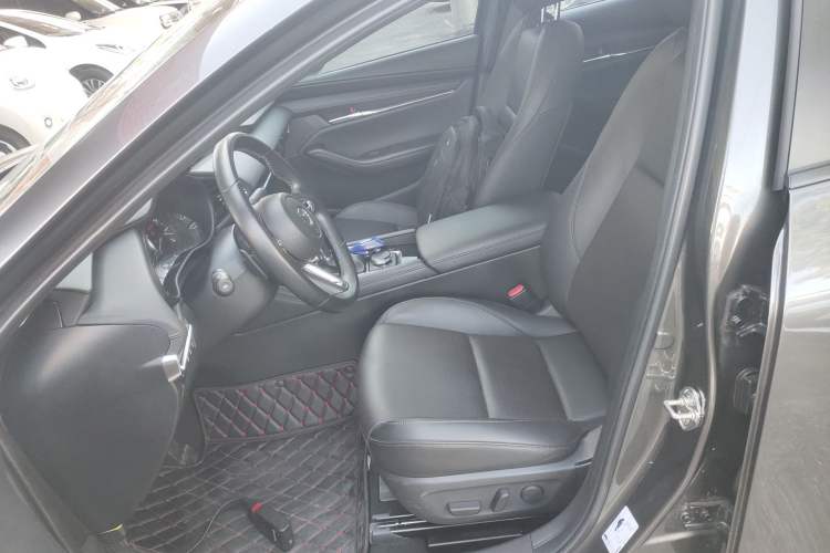 Used Mazda 3 Axela 2023 2.0L Automatic ZhiZhen Edition Left Front Seat
