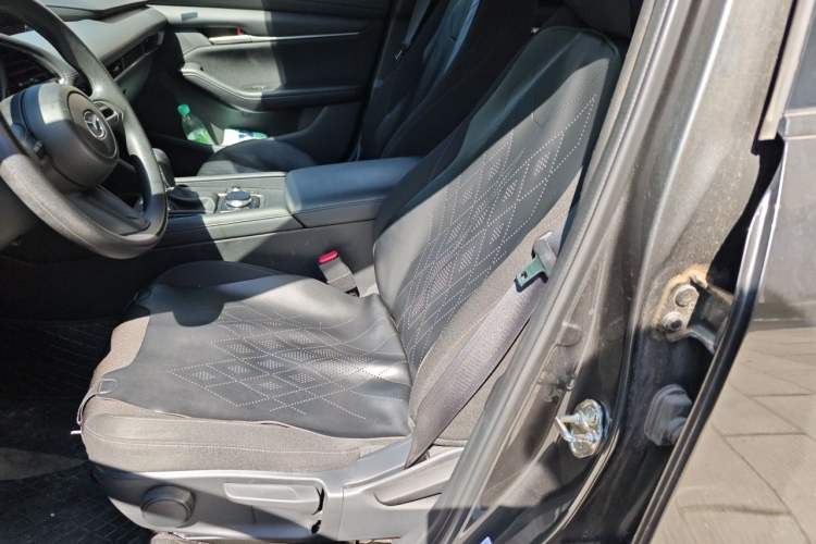 Used Mazda 3 Axela 2023 2.0L Automatic Zhiqing Edition Left Front Seat