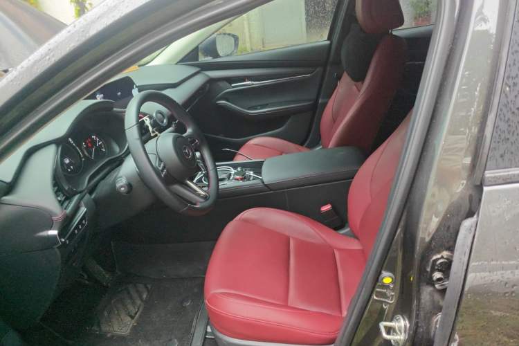 Used Mazda 3 Axela 2023 2.0L Automatic ZhiZhen Edition Left Front Seat