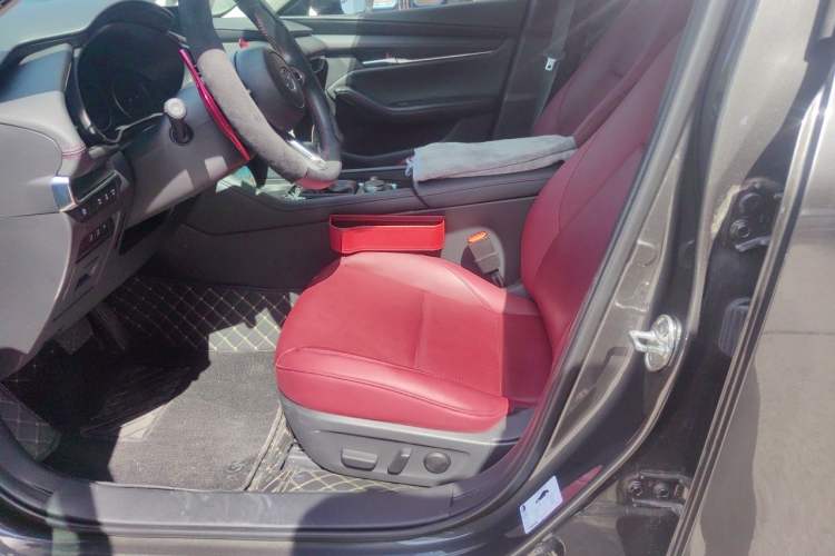 Used Mazda 3 Axela 2023 2.0L Automatic ZhiZhen Edition Left Front Seat