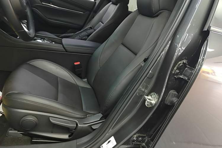 Used Mazda 3 Axela 2023 2.0L Automatic Zhiya Edition Left Front Seat