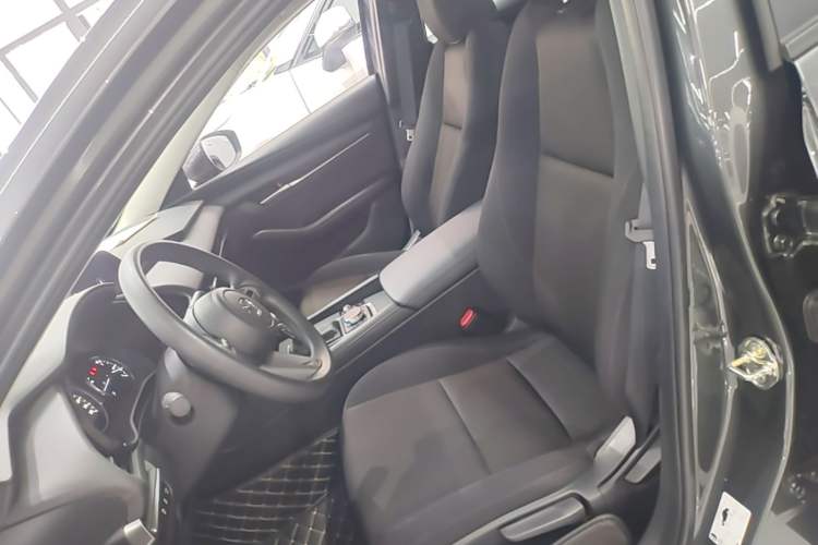 Used Mazda 3 Axela 2023 2.0L Automatic Zhiqing Edition Left Front Seat