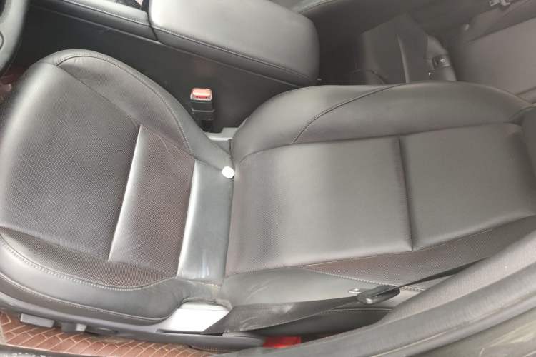 Used Mazda 3 Axela 2023 2.0L Automatic ZhiZhen Edition Left Front Seat