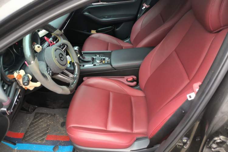 Used Mazda 3 Axela 2023 2.0L Automatic ZhiZhen Edition Left Front Seat