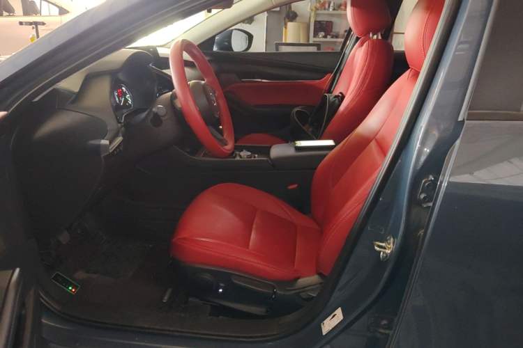 Used Mazda 3 Axela 2023 1.5L Manual ZhiMei Edition Left Front Seat