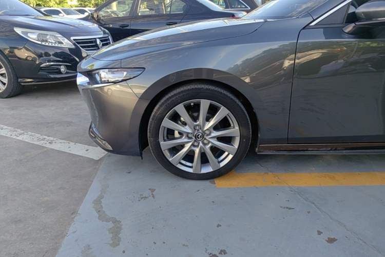 Used Mazda 3 Axela 2023 2.0L Automatic ZhiXuan Edition Left Front Wheel Hub