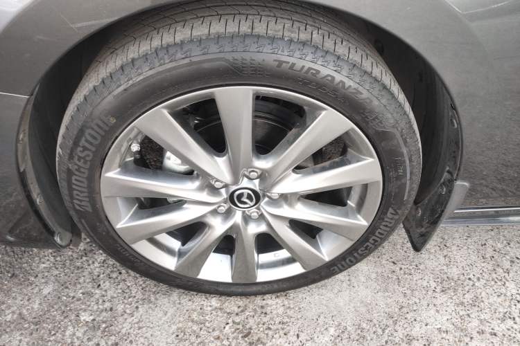 Used Mazda 3 Axela 2023 2.0L Automatic ZhiZhen Edition Left Front Wheel Hub