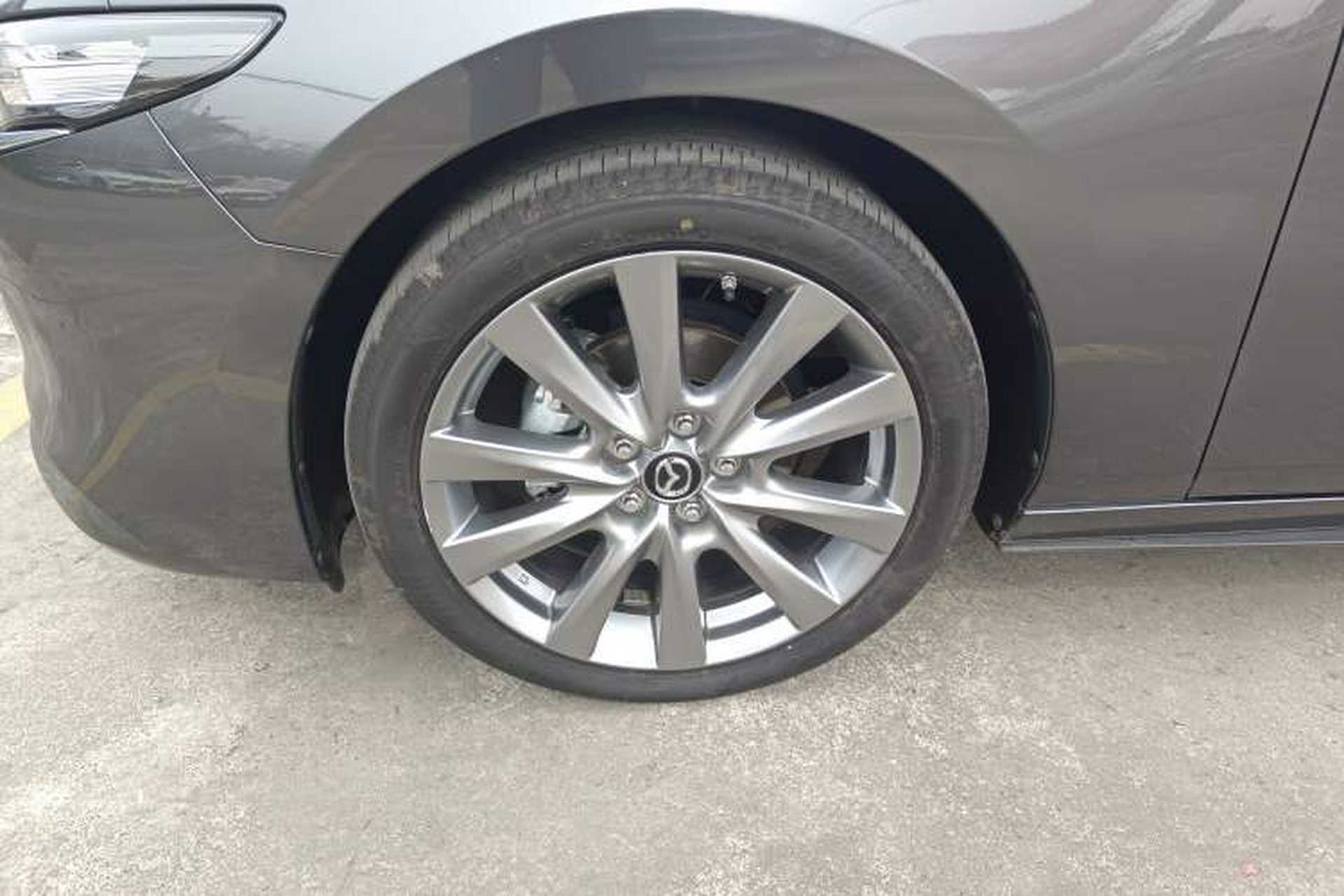 Used Mazda 3 Axela 2023 2.0L Automatic ZhiXuan Edition Left Front Wheel Hub