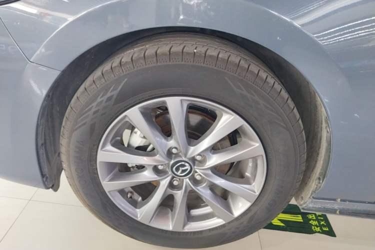 Used Mazda 3 Axela 2023 1.5L Manual ZhiMei Edition Left Front Wheel Hub