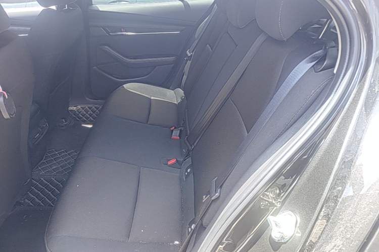 Used Mazda 3 Axela 2023 2.0L Automatic ZhiXuan Edition Left Rear Seat