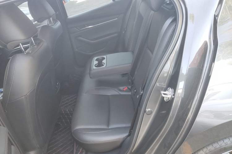 Used Mazda 3 Axela 2023 2.0L Automatic ZhiZhen Edition Left Rear Seat