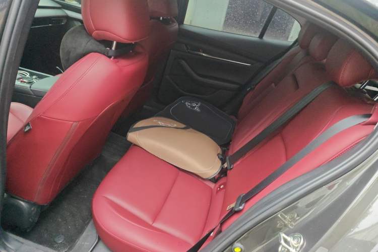 Used Mazda 3 Axela 2023 2.0L Automatic ZhiZhen Edition Left Rear Seat