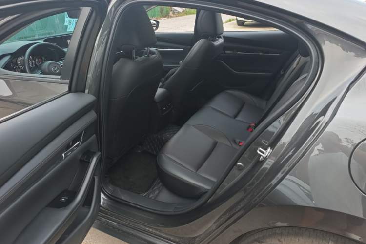 Used Mazda 3 Axela 2023 2.0L Automatic Zhiya Edition Left Rear Seat