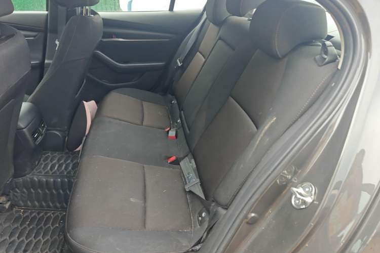 Used Mazda 3 Axela 2023 2.0L Automatic Zhiqing Edition Left Rear Seat