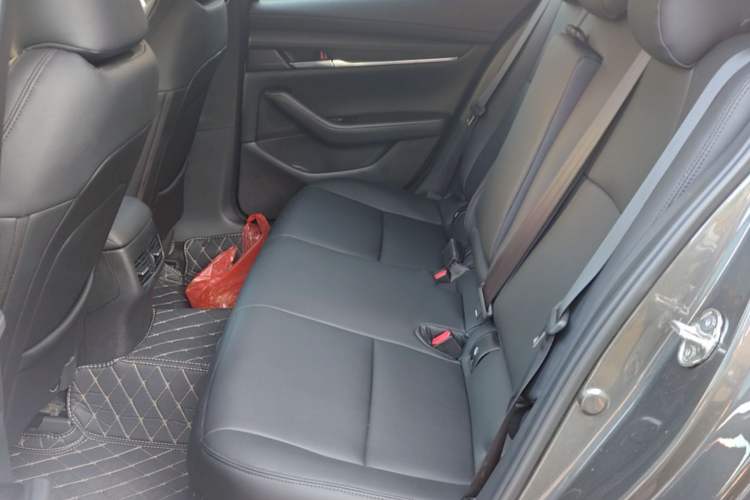 Used Mazda 3 Axela 2023 2.0L Automatic ZhiXuan Edition Left Rear Seat