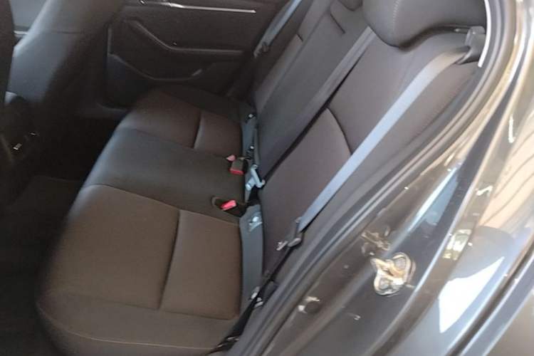 Used Mazda 3 Axela 2023 2.0L Automatic ZhiXuan Edition Left Rear Seat