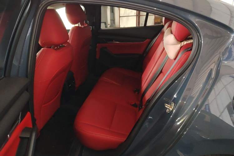 Used Mazda 3 Axela 2023 1.5L Manual ZhiMei Edition Left Rear Seat