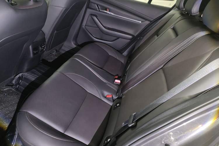 Used Mazda 3 Axela 2023 2.0L Automatic Zhiyao Edition Left Rear Seat