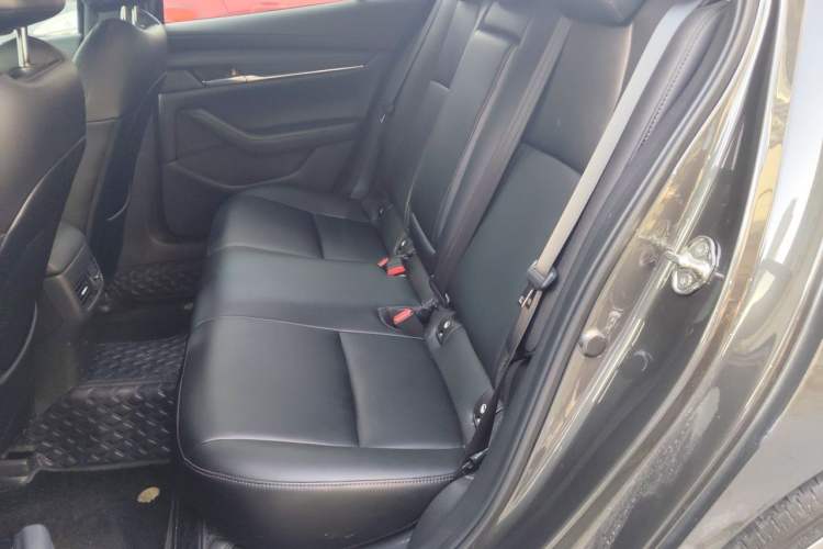 Used Mazda 3 Axela 2023 2.0L Automatic ZhiXuan Edition Left Rear Seat