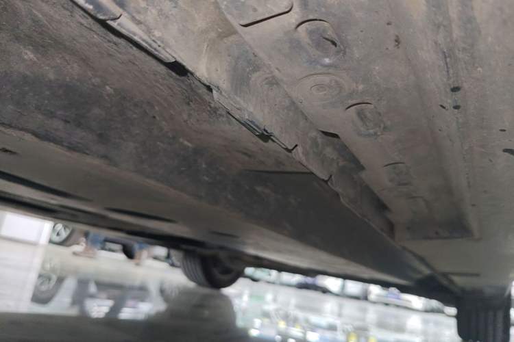 Used Mazda 3 Axela 2023 2.0L Automatic ZhiZhen Edition Left Side Sill