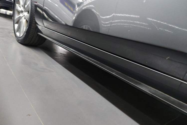 Used Mazda 3 Axela 2023 2.0L Automatic Zhiyao Edition Left Side Sill