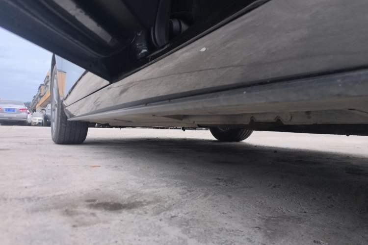 Used Mazda 3 Axela 2023 2.0L Automatic Zhiqing Edition Left Side Sill