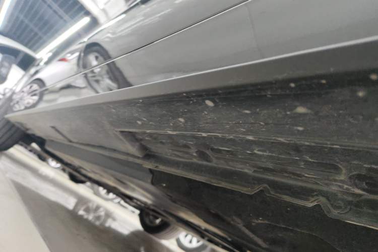 Used Mazda 3 Axela 2023 2.0L Automatic Zhiya Edition Left Side Sill