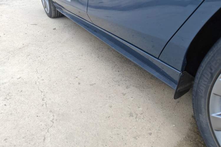 Used Mazda 3 Axela 2023 2.0L Automatic ZhiZhen Edition Left Side Sill