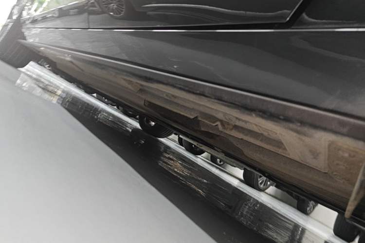 Used Mazda 3 Axela 2023 2.0L Automatic ZhiZhen Edition Left Side Sill