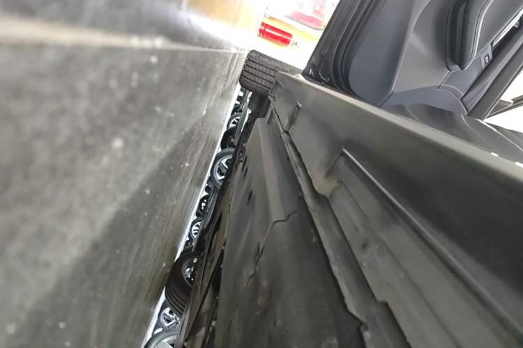 Used Mazda 3 Axela 2023 2.0L Automatic Zhiya Edition Left Side Sill