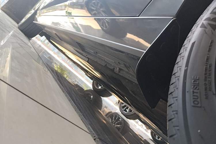 Used Mazda 3 Axela 2023 2.0L Automatic ZhiXuan Edition Left Side Sill