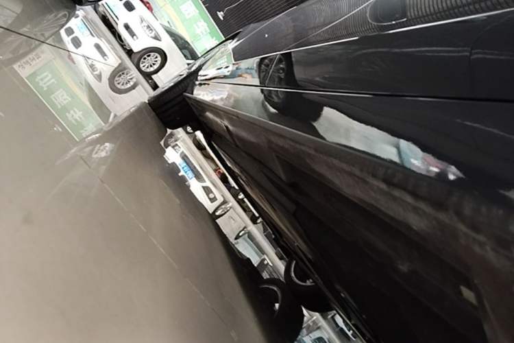 Used Mazda 3 Axela 2023 2.0L Automatic ZhiZhen Edition Left Side Sill