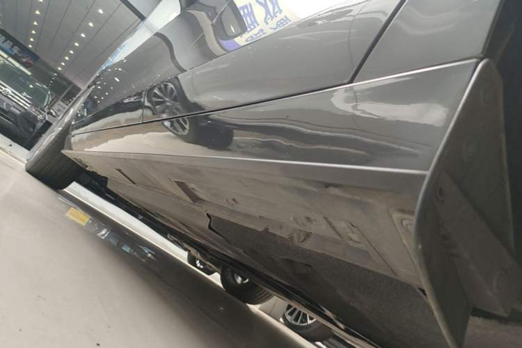 Used Mazda 3 Axela 2023 2.0L Automatic Zhiyao Edition Left Side Sill