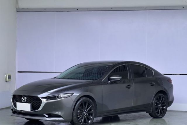 Ojetý Mazda 3 Axela 2023 2.0L Automatic Zhiya Edition