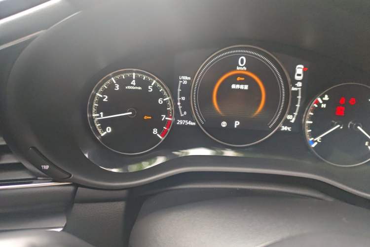 Used Mazda 3 Axela 2023 2.0L Automatic ZhiZhen Edition Odometer Close Up