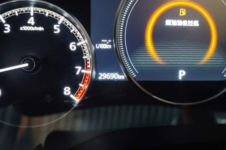 Used Mazda 3 Axela 2023 2.0L Automatic ZhiXuan Edition Odometer Close Up