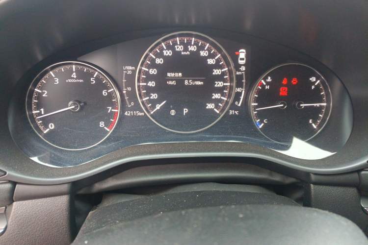 Used Mazda 3 Axela 2023 2.0L Automatic ZhiZhen Edition Odometer Close Up