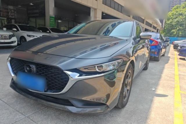 Ojetý Mazda 3 Axela 2023 2.0L Automatic Zhiqing Edition