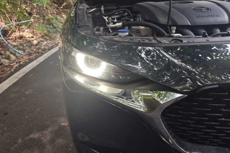 Used Mazda 3 Axela 2023 2.0L Automatic ZhiZhen Edition Right Front Headlight
