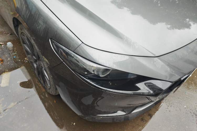 Used Mazda 3 Axela 2023 2.0L Automatic ZhiZhen Edition Right Front Headlight