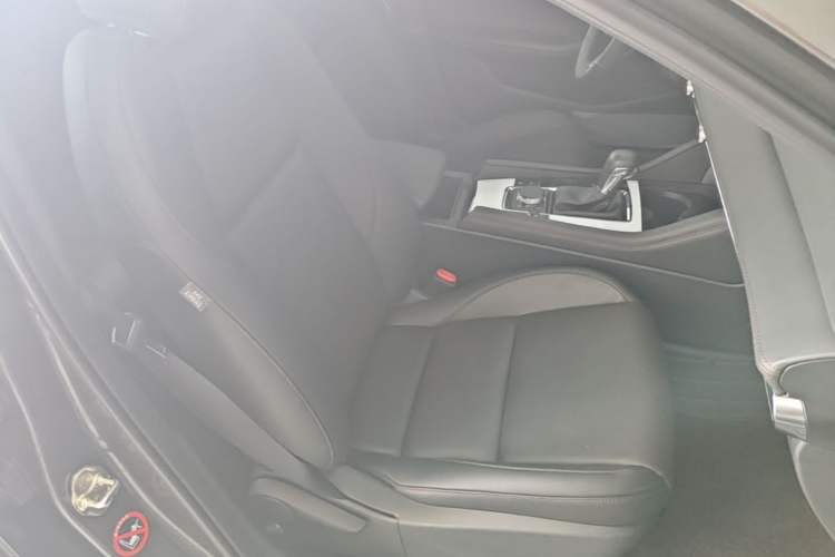 Used Mazda 3 Axela 2023 2.0L Automatic Zhiya Edition Right Front Seat