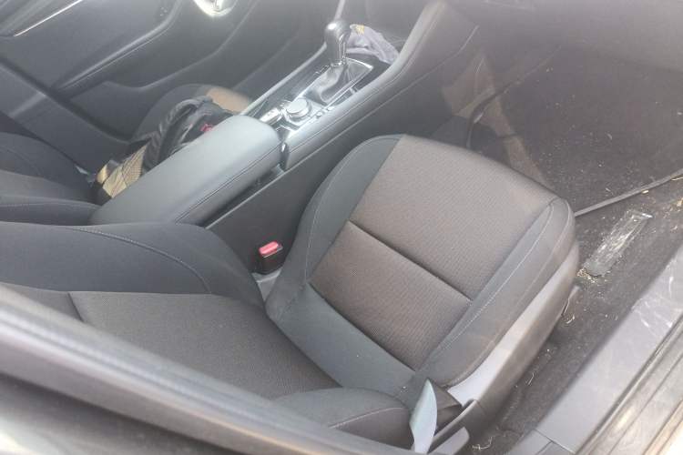Used Mazda 3 Axela 2023 2.0L Automatic ZhiXuan Edition Right Front Seat
