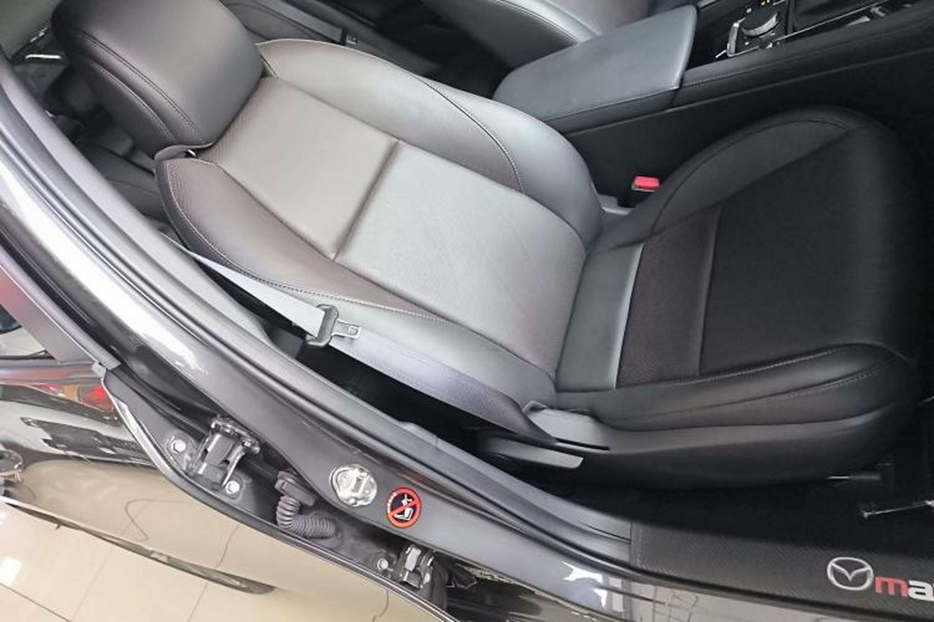 Used Mazda 3 Axela 2023 2.0L Automatic Zhiqing Edition Right Front Seat