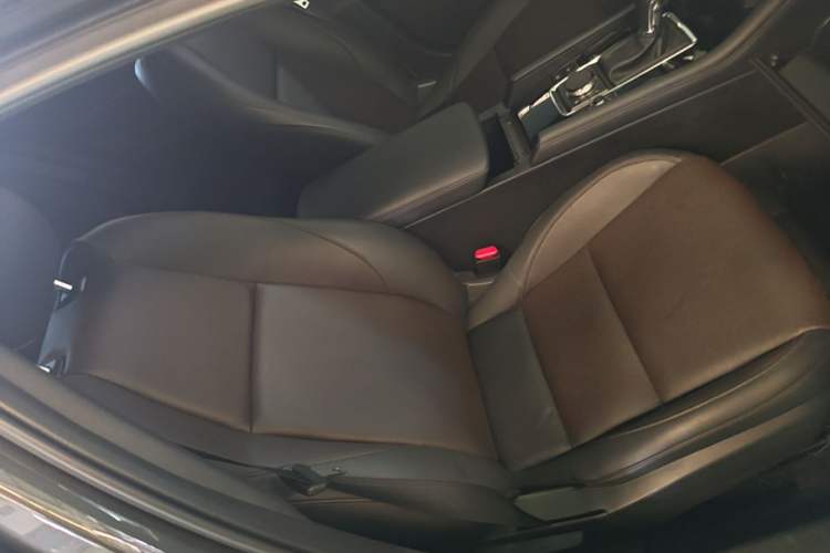 Used Mazda 3 Axela 2023 2.0L Automatic Zhiya Edition Right Front Seat