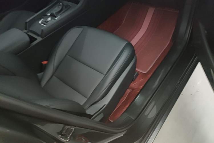 Used Mazda 3 Axela 2023 2.0L Automatic Zhiya Edition Right Front Seat