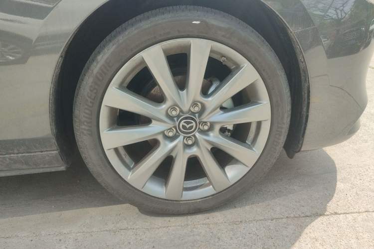 Used Mazda 3 Axela 2023 2.0L Automatic ZhiZhen Edition Right Front Wheel Hub