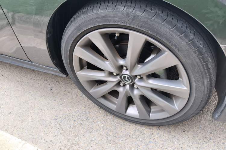 Used Mazda 3 Axela 2023 2.0L Automatic Zhiqing Edition Right Front Wheel Hub